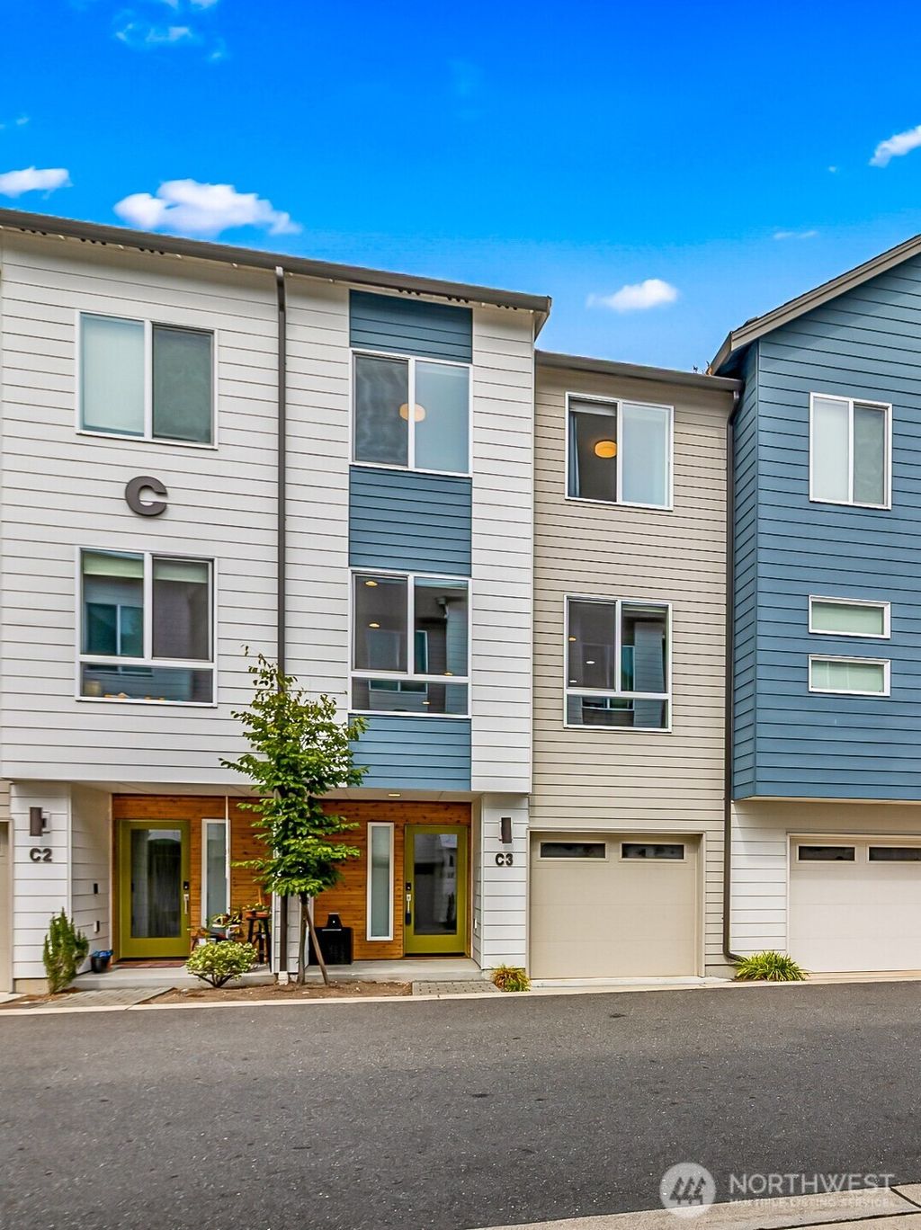 Photo of 13706 Manor Way #C3, Lynnwood, WA 98087 (MLS # 2426686)
