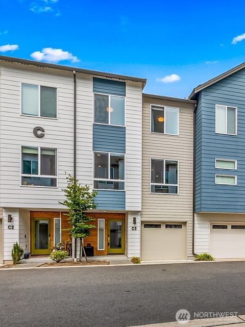 Photo of 13706 Manor Way #C3, Lynnwood, WA 98087 (MLS # 2426686)