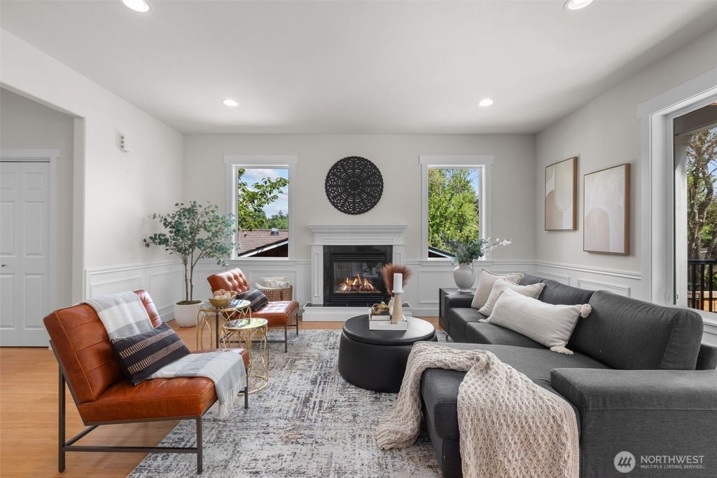 Photo of 5632 31st Avenue SW, Seattle, WA 98126 (MLS # 2524043)