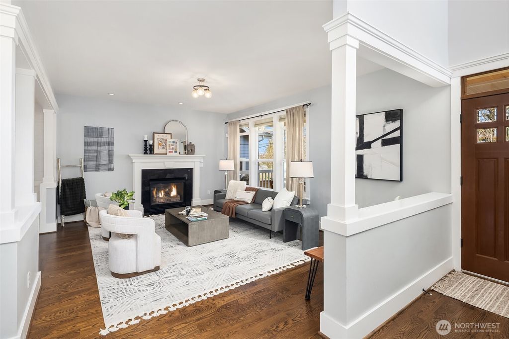 Photo of 4317 32nd Avenue W, Seattle, WA 98199 (MLS # 2490923)