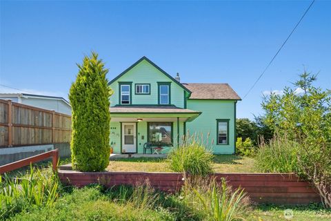 806 California Street Raymond WA 98577