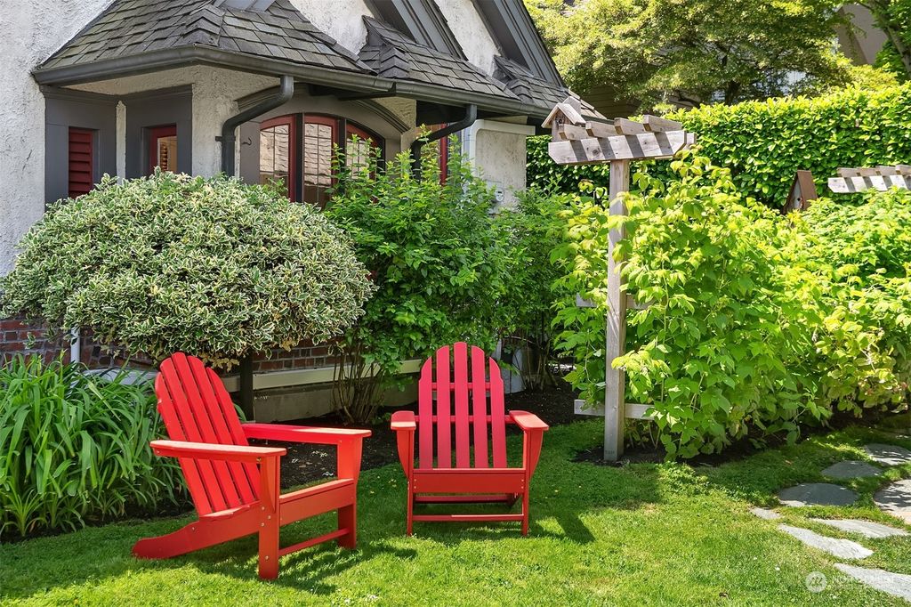 Photo of 3216 S Dose Terrace, Seattle, WA 98144 (MLS # 2125768)