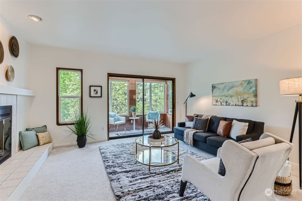 Photo of 12027 15th Avenue NE #404, Seattle, WA 98125 (MLS # 2231483)