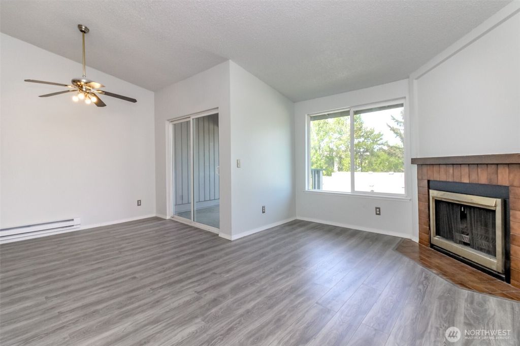 Photo of 4002 S 158th Street #F, Tukwila, WA 98188 (MLS # 2448848)