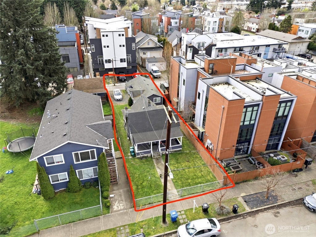 Photo of 547 S Sullivan Street, Seattle, WA 98108 (MLS # 2584800)