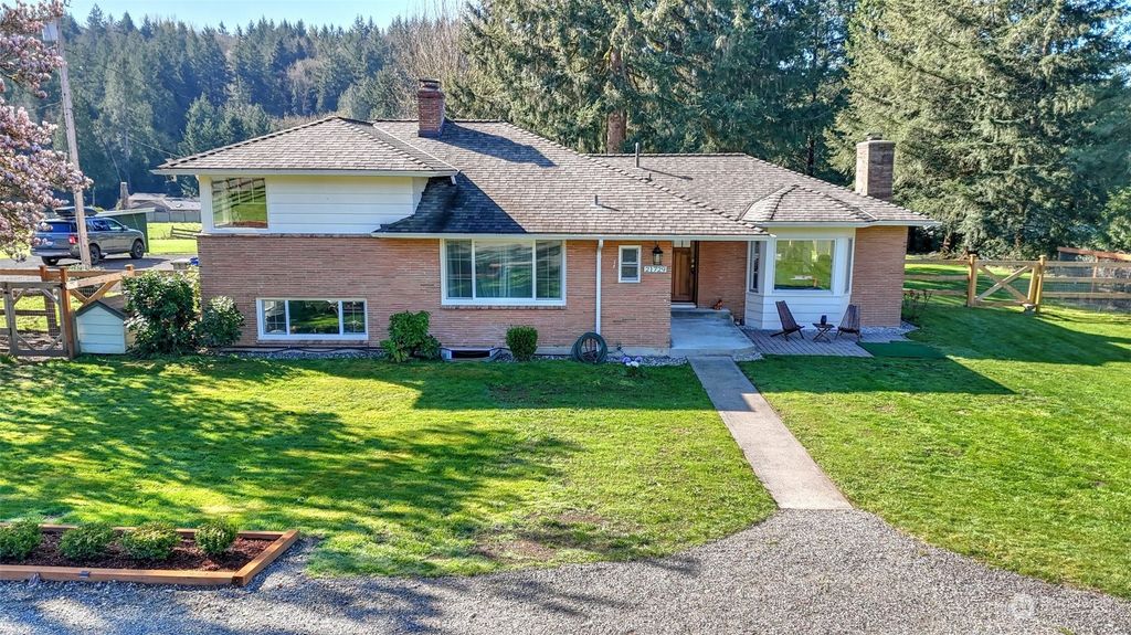 Photo of 21729 SE May Valley Road, Issaquah, WA 98027 (MLS # 2232471)