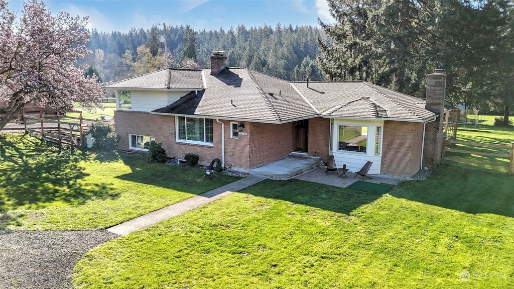 Photo of 21729 SE May Valley Road, Issaquah, WA 98027 (MLS # 2232471)