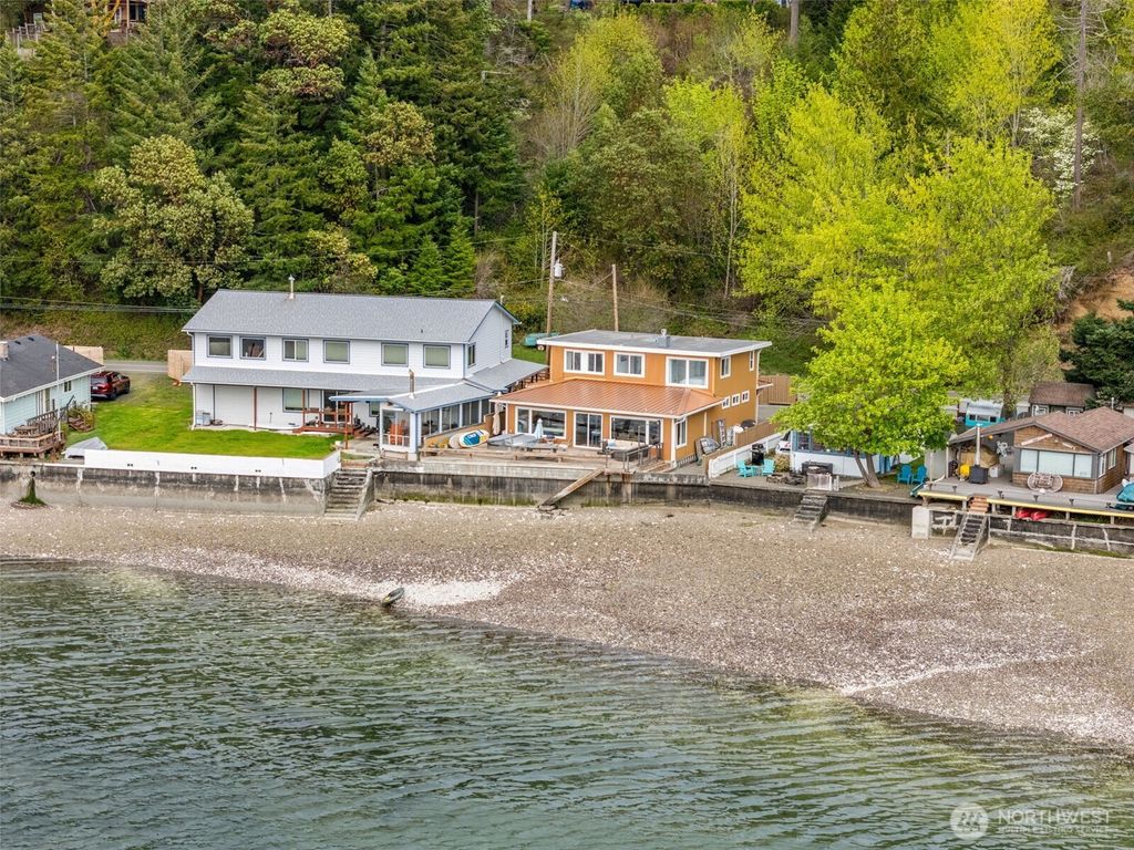 Photo of 18651 NE North Shore Road, Tahuya, WA 98588 (MLS # 2512818)