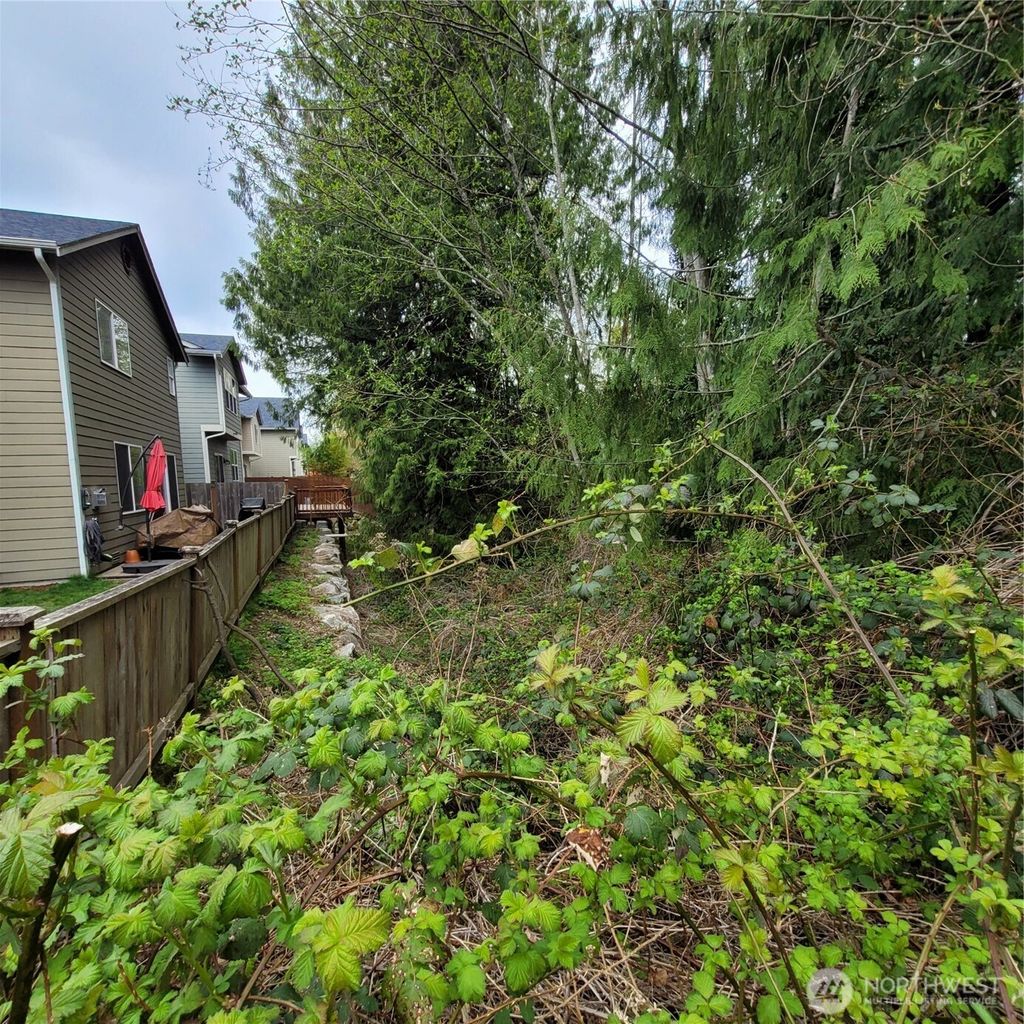 Photo of 601 Jericho Avenue NE, Renton, WA 98059 (MLS # 2454139)