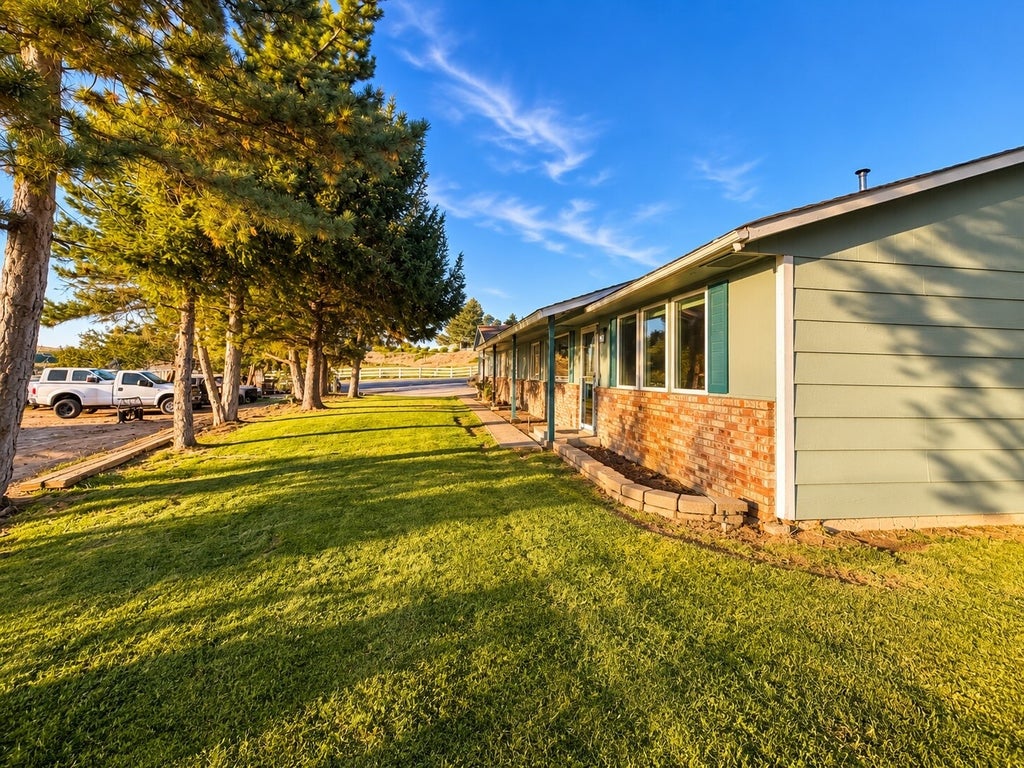 Photo of 777 S Canyon Court, Othello, WA 99344 (MLS # 2597017)