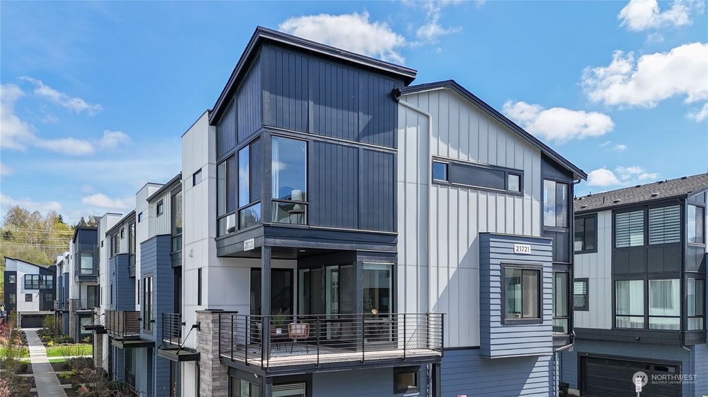 Photo of 21721 24TH Avenue SE, Bothell, WA 98021 (MLS # 2221873)