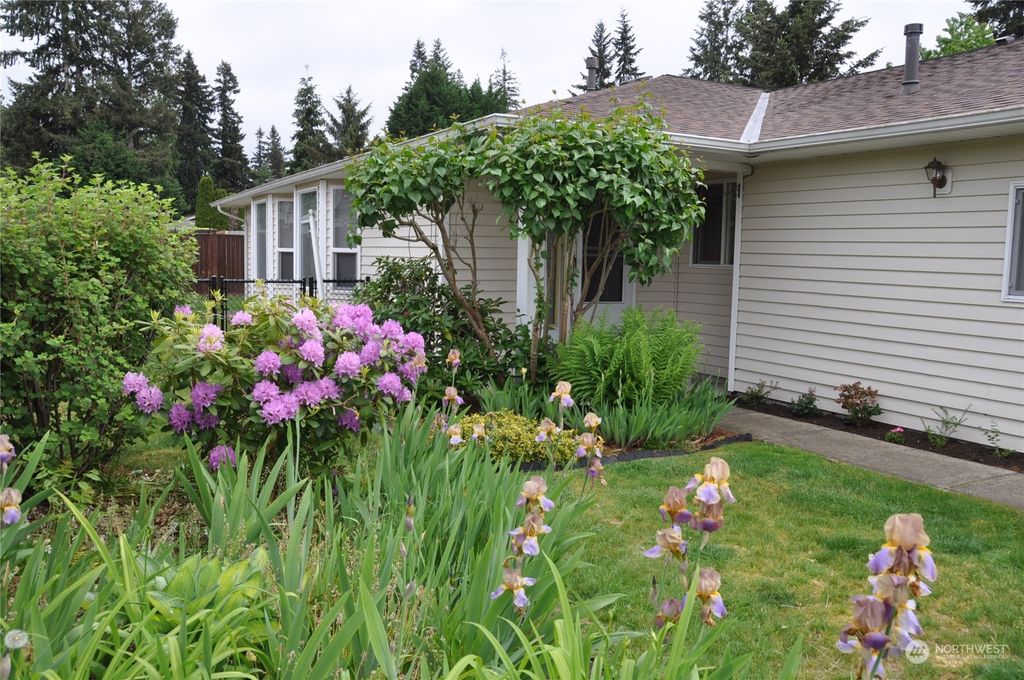 Photo of 4912 89th Place NE, Marysville, WA 98270 (MLS # 2234537)