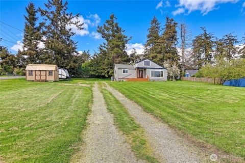 Photo of 1320 Swantown Road, Oak Harbor, WA 98277 (MLS # 2510701)