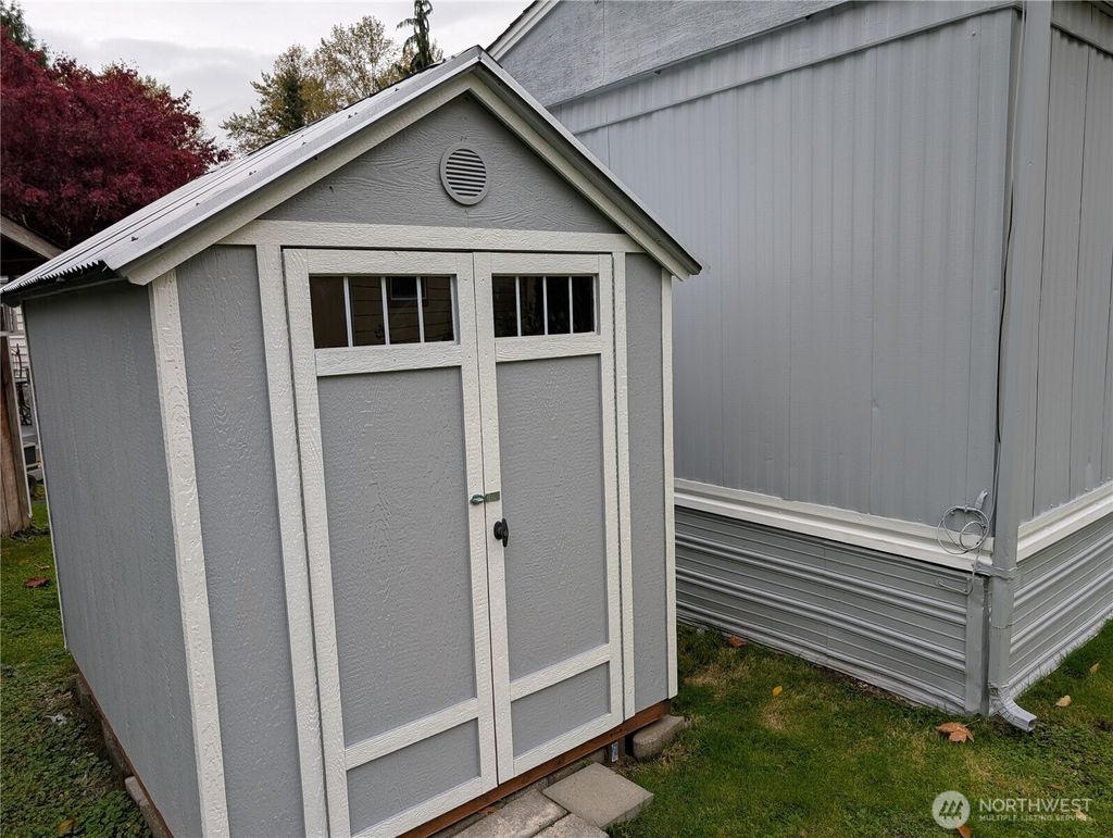 Photo of 31411 SE 95th Street #31, Issaquah, WA 98027 (MLS # 2492082)