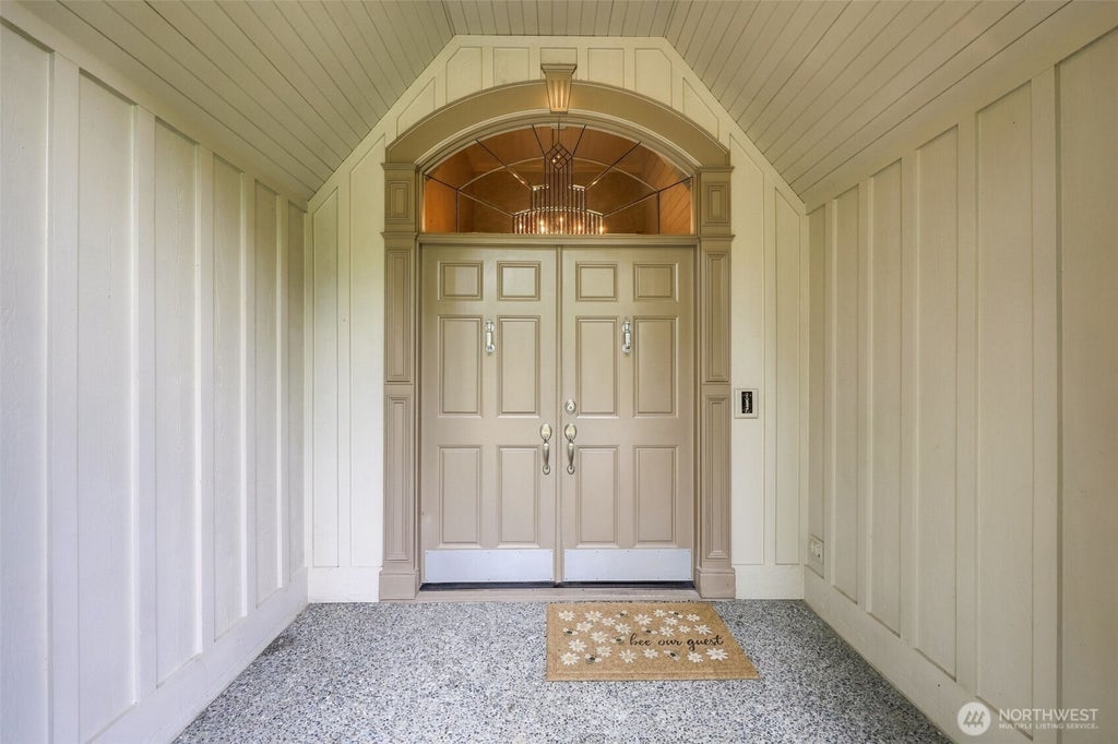 Photo of 21715 NE 105th Place, Redmond, WA 98053 (MLS # 2581902)