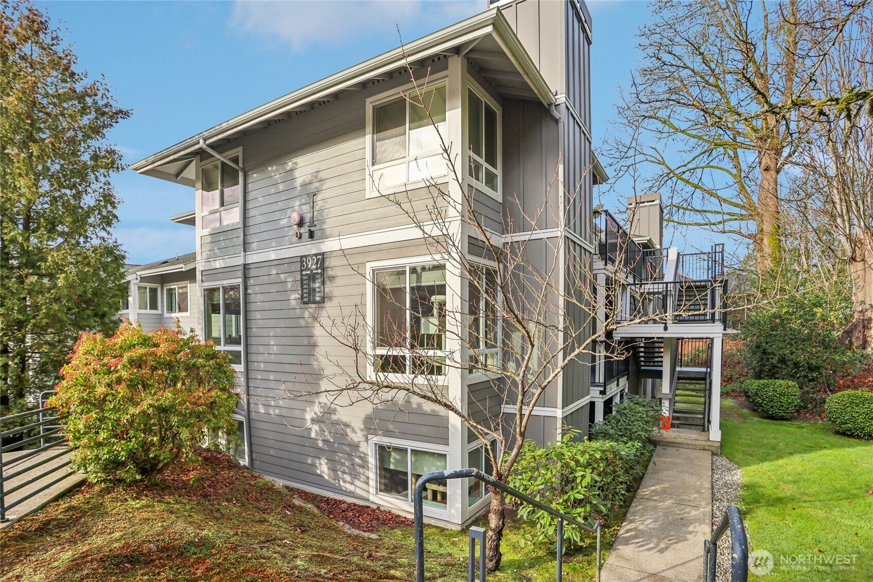 3927 243rd Place SE I304