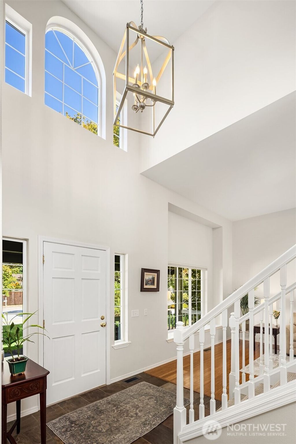 Photo of 13115 NE 100th Street, Kirkland, WA 98033 (MLS # 2434374)