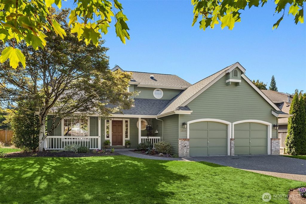 Photo of 13115 NE 100th Street, Kirkland, WA 98033 (MLS # 2434374)