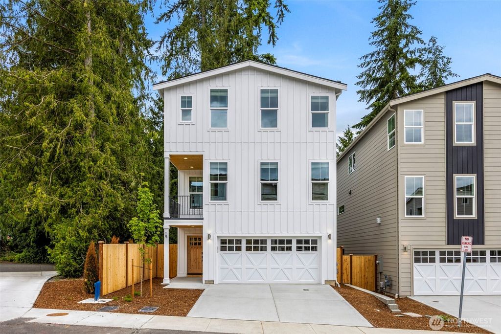 Photo of 9 160th Place SE, Bothell, WA 98012 (MLS # 2527947)