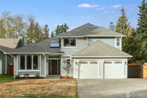 Photo of 13308 SE 189th Place, Renton, WA 98058 (MLS # 2454637)