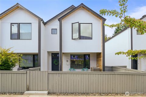 Photo of 12021 SE 5th St, Vancouver, WA 98683 (MLS # 2406078)