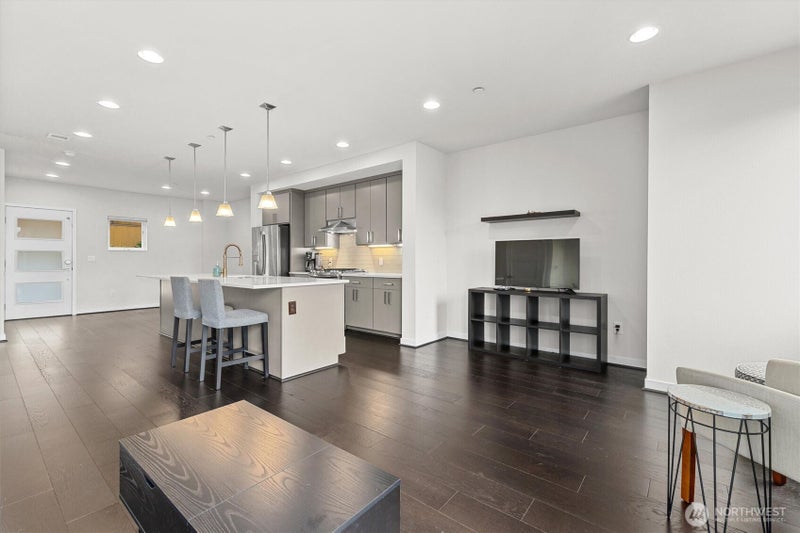 3300 NE 65th Street 217