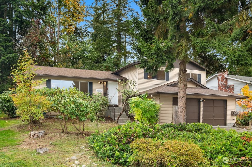 Photo of 18029 56th Avenue W, Lynnwood, WA 98037 (MLS # 2303246)