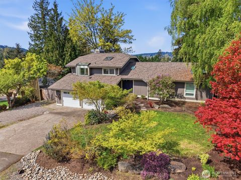 Photo of 1040 NW Honeywood Place, Issaquah, WA 98027 (MLS # 2510646)