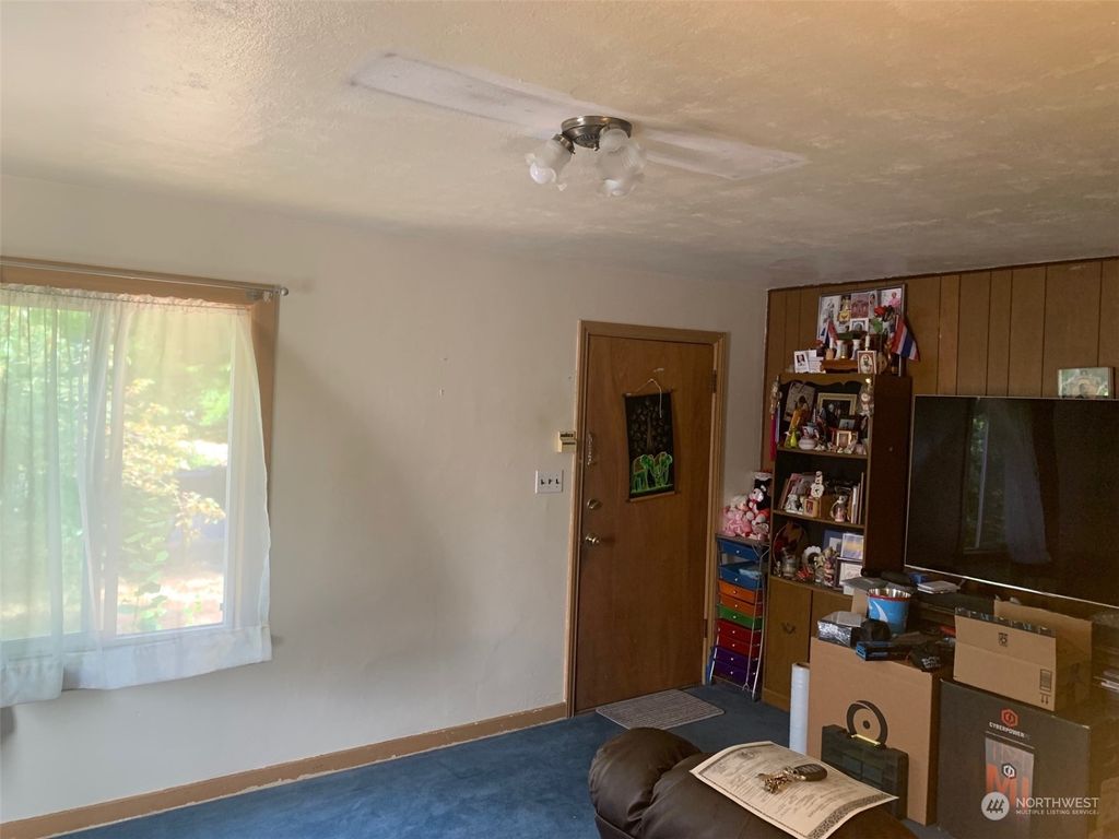 Photo of 7946 35th Avenue SW, Seattle, WA 98126 (MLS # 2144789)