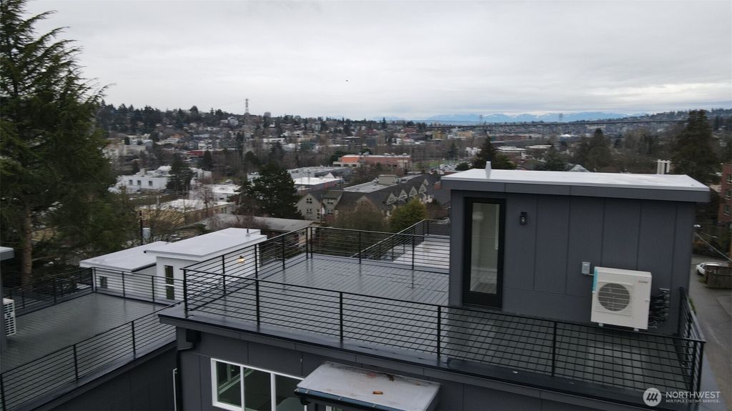 Photo of 631 W Emerson Street, Seattle, WA 98119 (MLS # 2432405)
