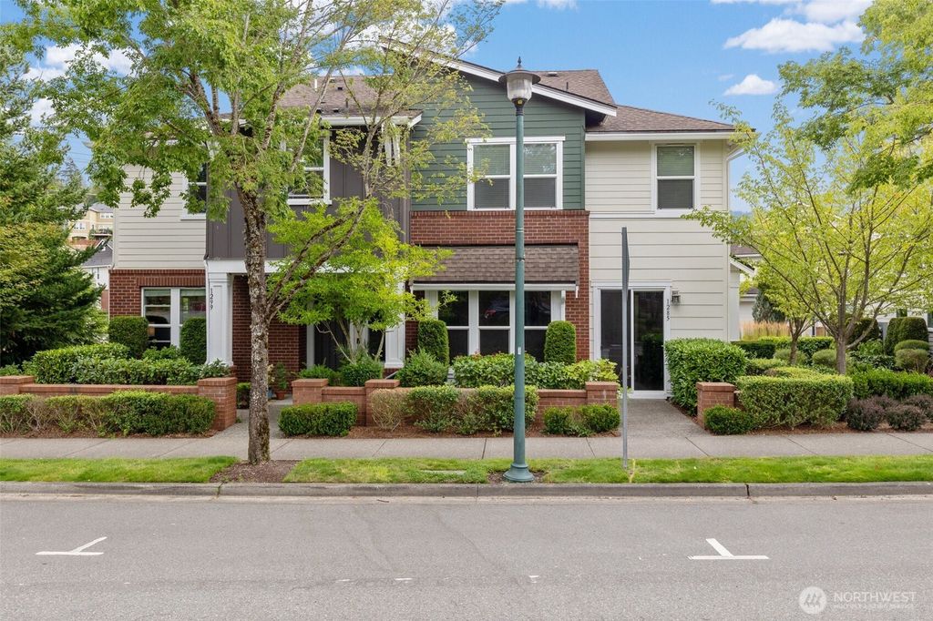 Photo of 1285 NE Park Drive, Issaquah, WA 98029 (MLS # 2416276)