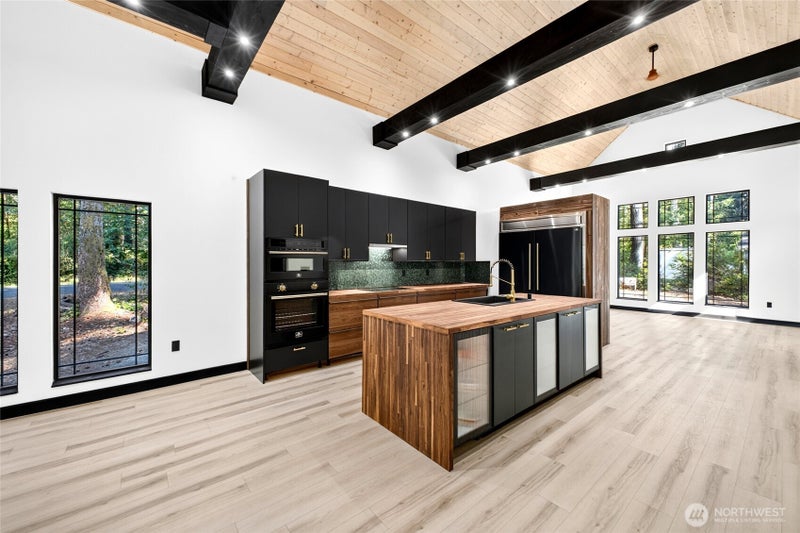 11215 Juniper Place