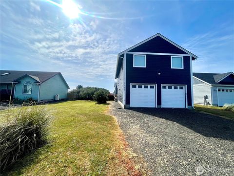 1143 Greenview Avenue SW Ocean Shores WA 98569