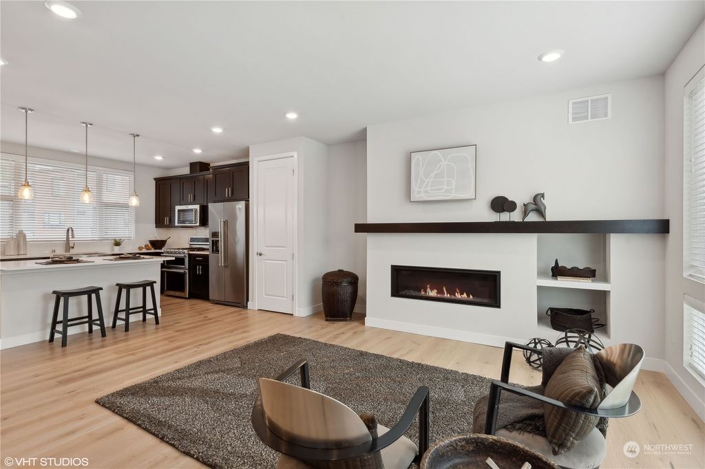 Photo of 1258 131st Place NE, Bellevue, WA 98005 (MLS # 2243235)