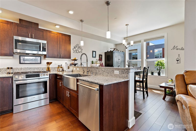 4961 Main Street 712