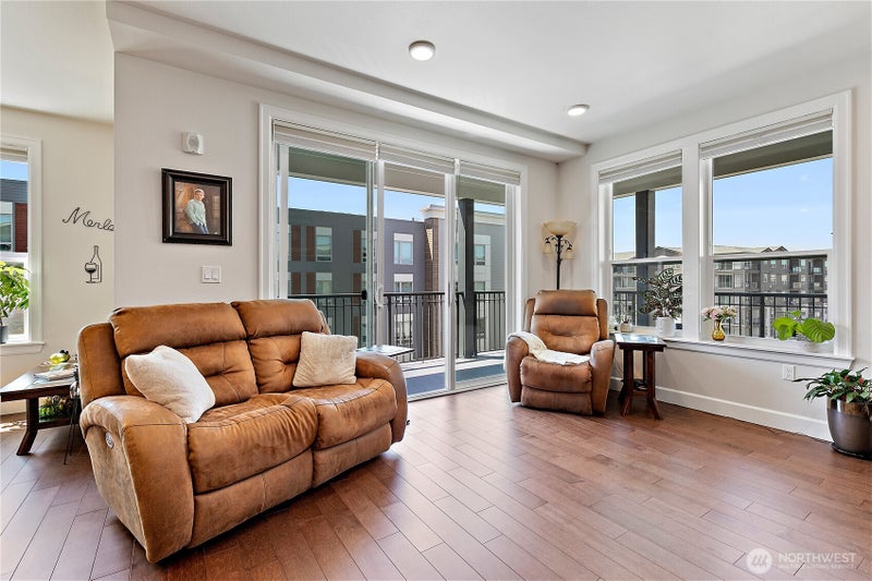 4961 Main Street 712