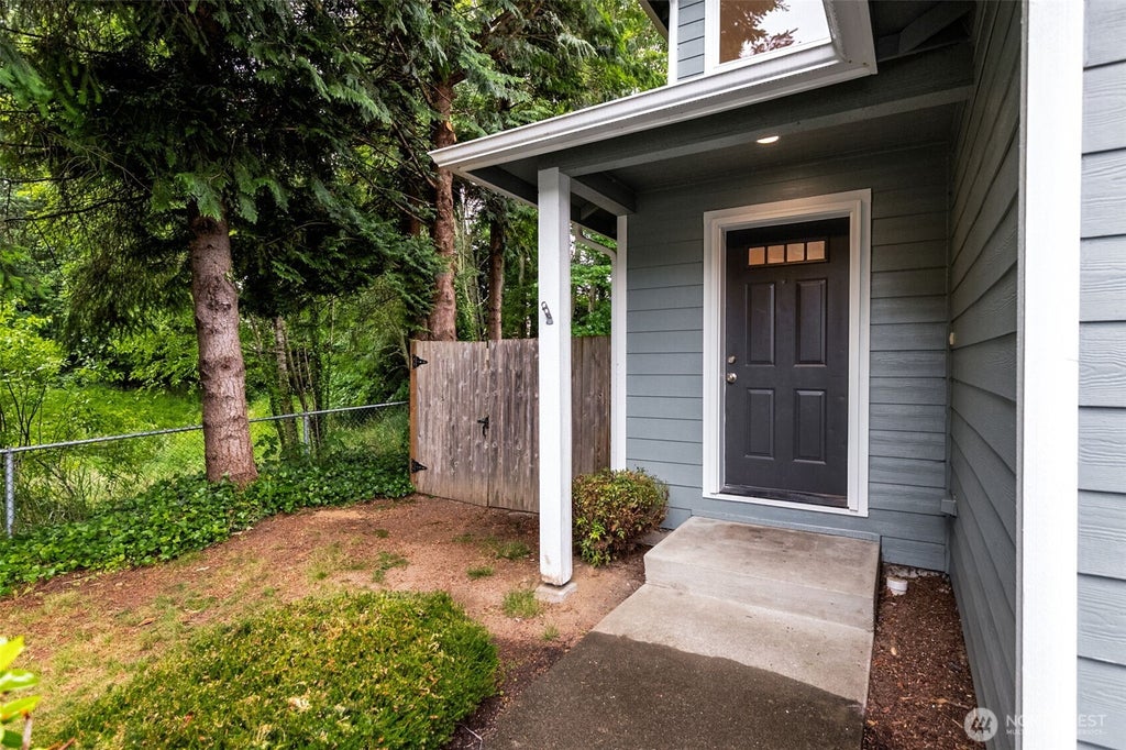 Photo of 2020 Sable Lane NE, Olympia, WA 98506 (MLS # 2533192)