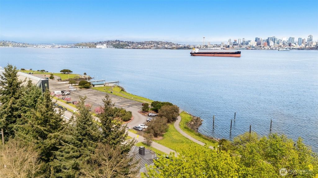 Photo of 1333 Harbor Avenue SW #204, Seattle, WA 98116 (MLS # 2497049)