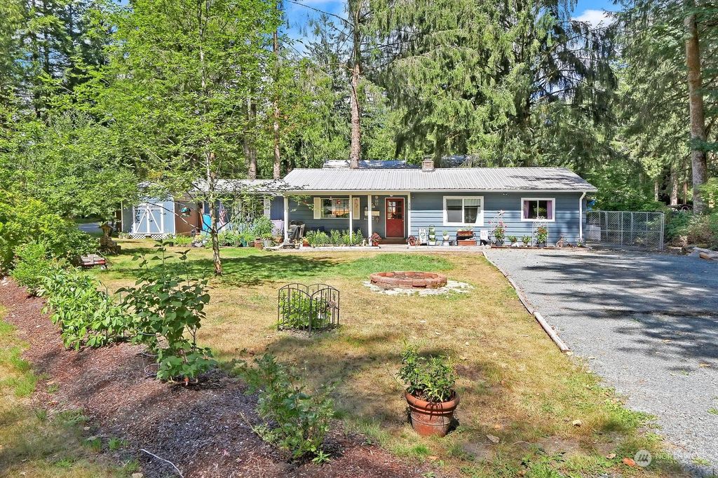 Photo of 31611 Rivershore Lane, Granite Falls, WA 98252 (MLS # 2150075)