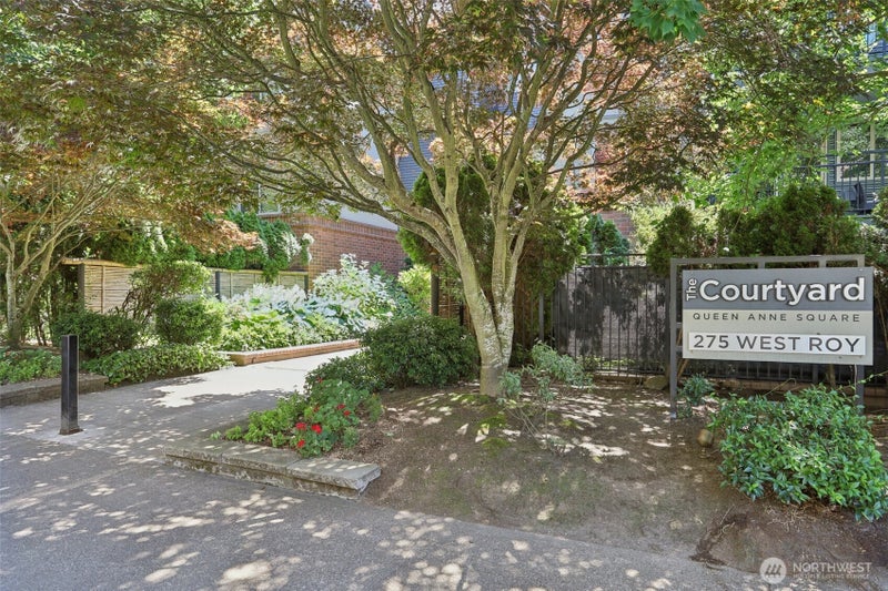 275 W Roy Street 114