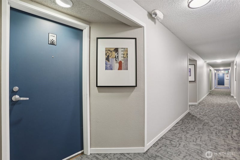 275 W Roy Street 114