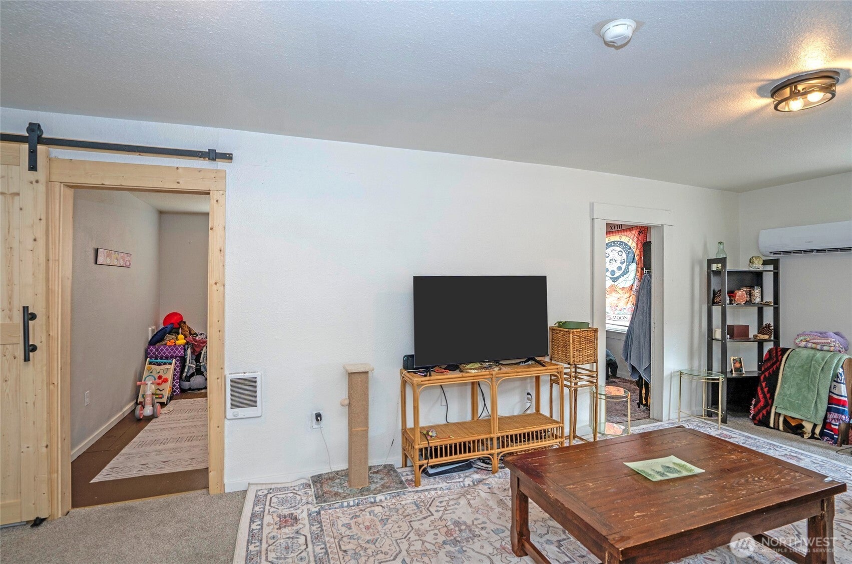 110 Alder Street E