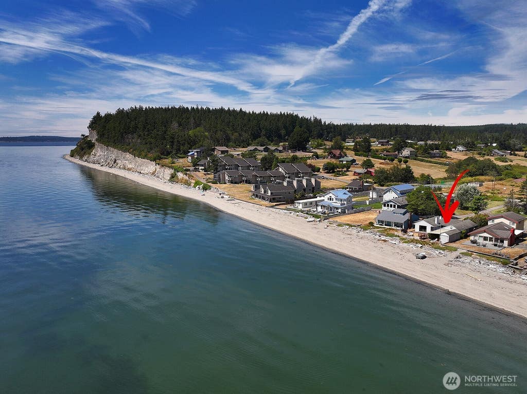 Photo of 848 Old Beach Road, Freeland, WA 98249 (MLS # 2546190)