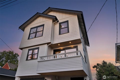 Photo of 5549 B 34th Avenue NE, Seattle, WA 98105 (MLS # 2581211)