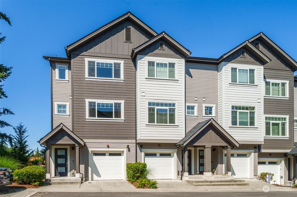 Photo of 179 SW 185th Lane, Normandy Park, WA 98166 (MLS # 2143321)