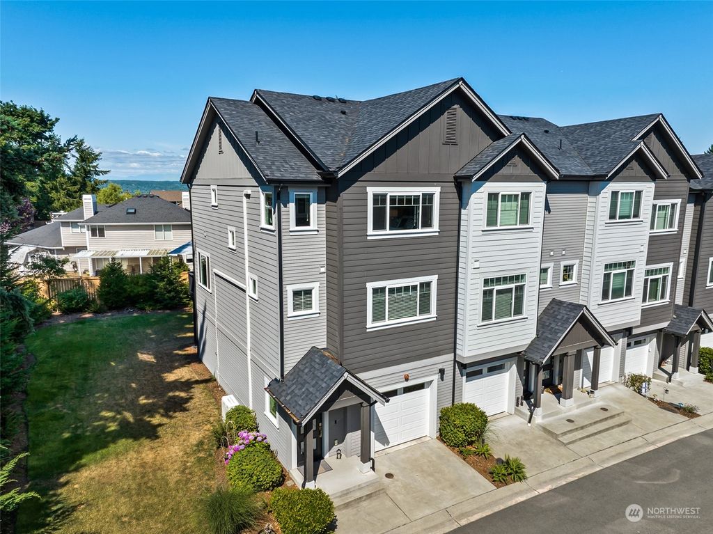 Photo of 179 SW 185th Lane, Normandy Park, WA 98166 (MLS # 2143321)