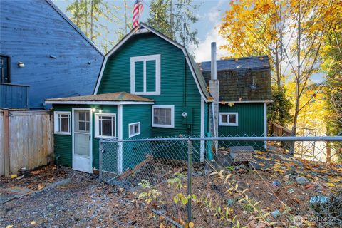Photo of 40424 Ski Park Road E, Eatonville, WA 98328 (MLS # 2454648)