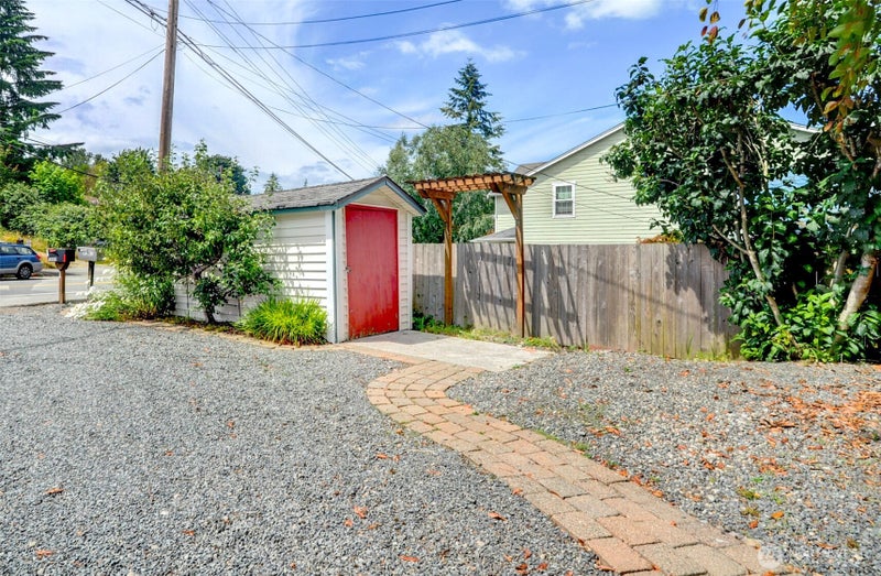 1305 Vernon Road
