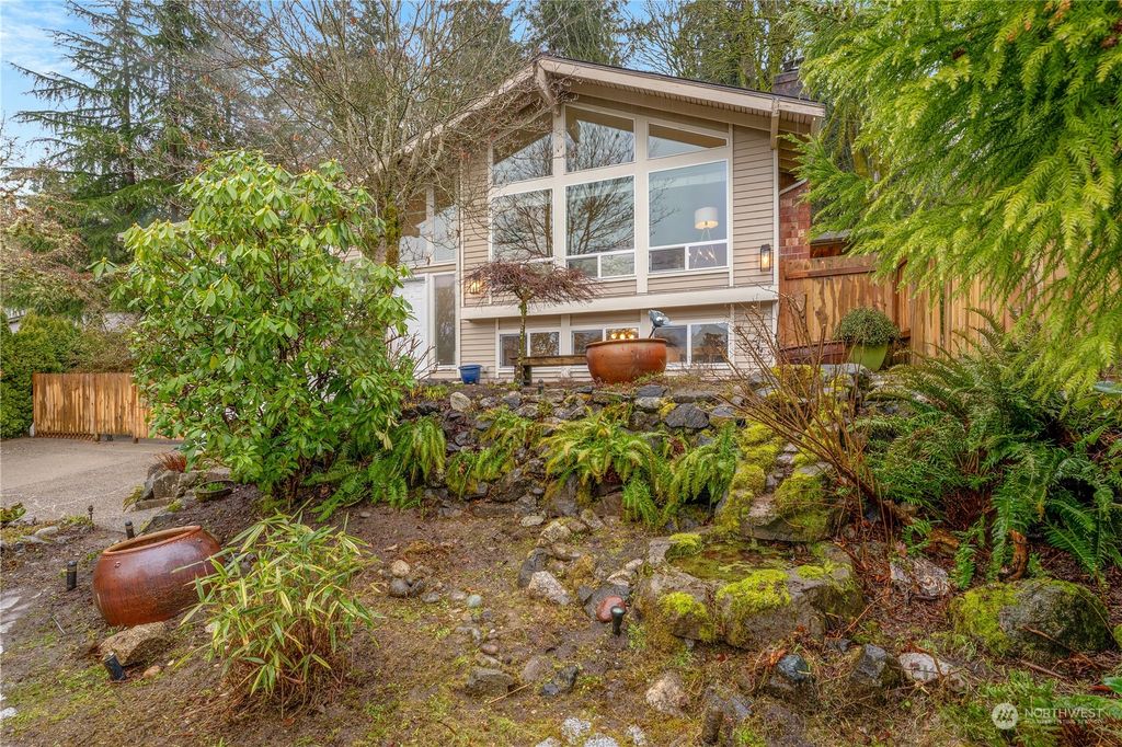 Photo of 1325 S 293rd Place, Federal Way, WA 98003 (MLS # 2193217)