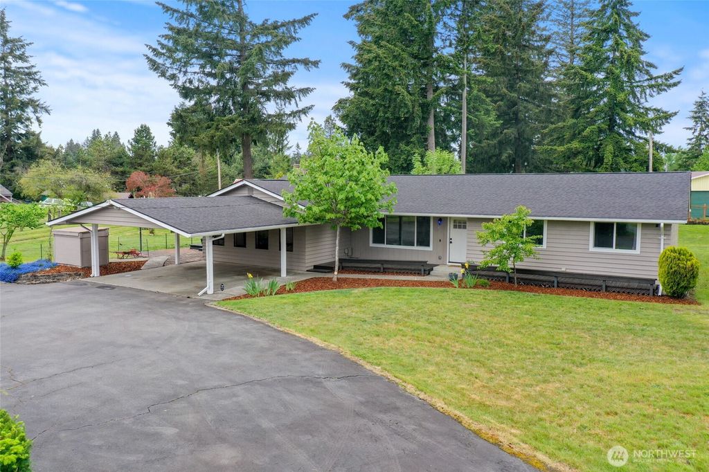 Photo of 19045 Nutmeg Street SW, Rochester, WA 98579 (MLS # 2531454)